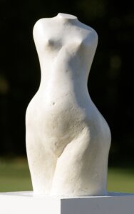 sculpture-adolescence1-terrecuite-47X22X22